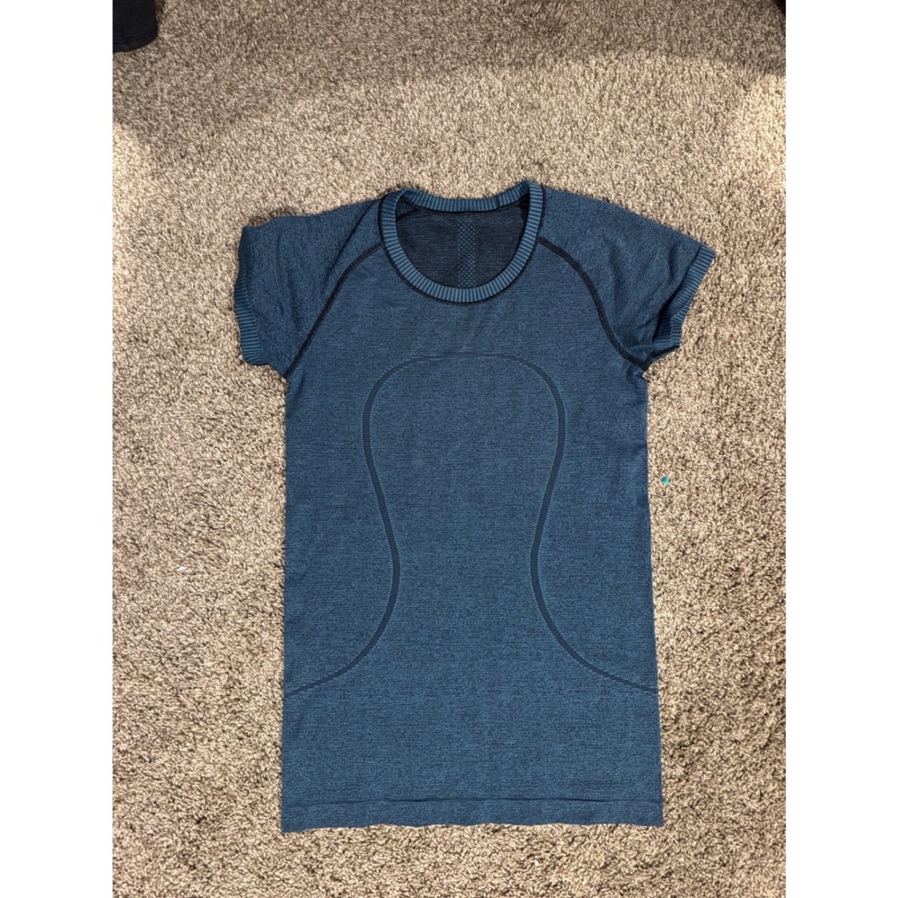 Lululemon Swiftly Tech Short Sleeve Crew Blue Heathered Training Top Womens